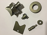 Sonderanfertigung von Schneidmessern und Stempeln